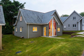 Luxurious 4 Bedroom New England Style Villa - Trewhiddle Villa 18